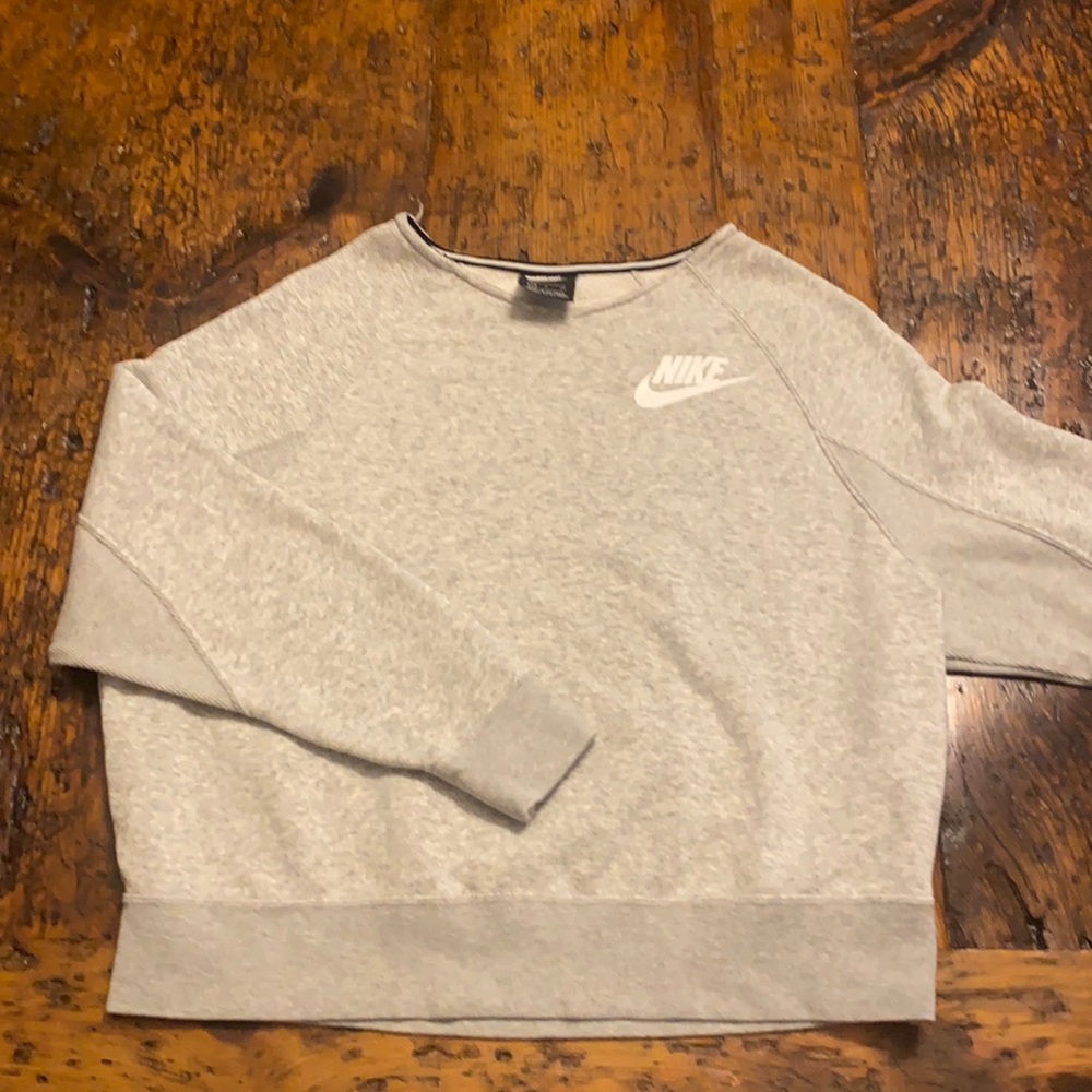 Women’s Nike Crew Neck